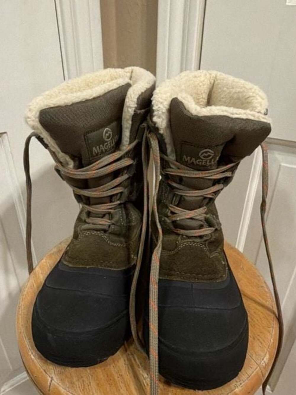 Magellan Outdoors Boys 3M Thinsulate Water Resistant Winter‎ Boots